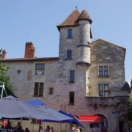 Appartement En Centre Ville Historique Perigueux Bagian luar foto