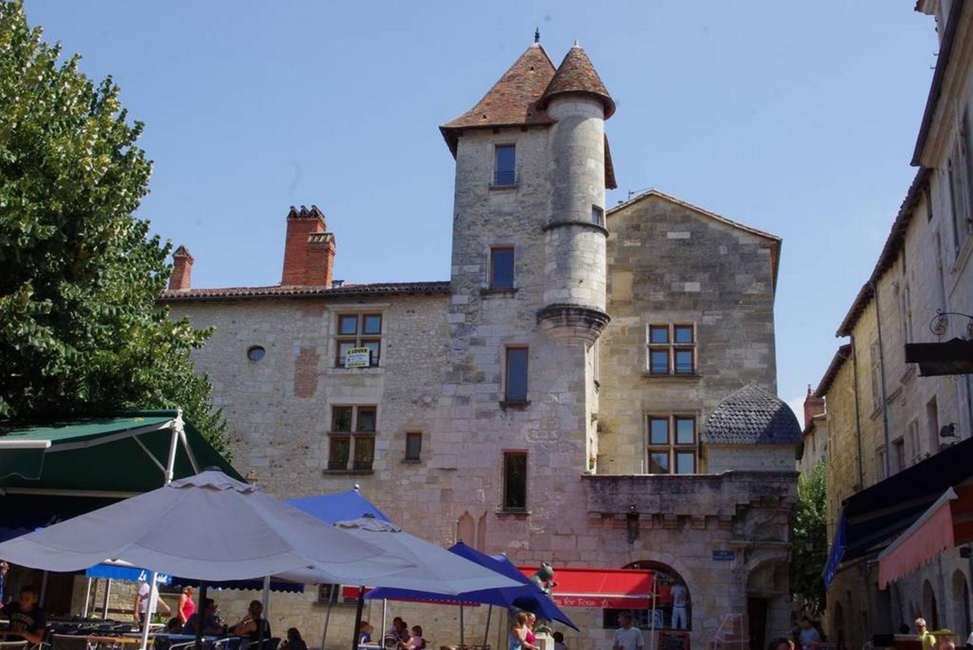 Appartement En Centre Ville Historique Perigueux Bagian luar foto